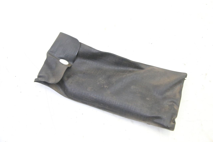 photo de TOOL KIT SUZUKI BURGMAN 125 (2007 - 2014) - Zoom on usage condition