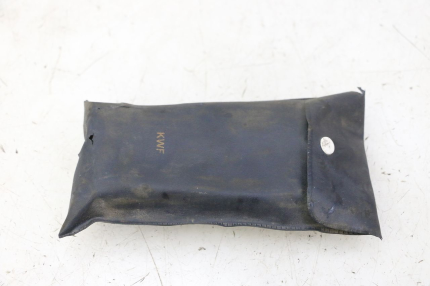 photo de TOOL KIT HONDA CBF 125 (2009 - 2015) - Zoom on usage condition