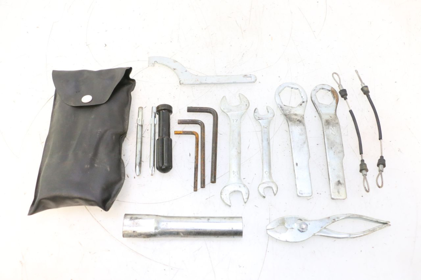photo de TOOL KIT KAWASAKI ER-6 ER6 N 650 (2005 - 2009) - Main view