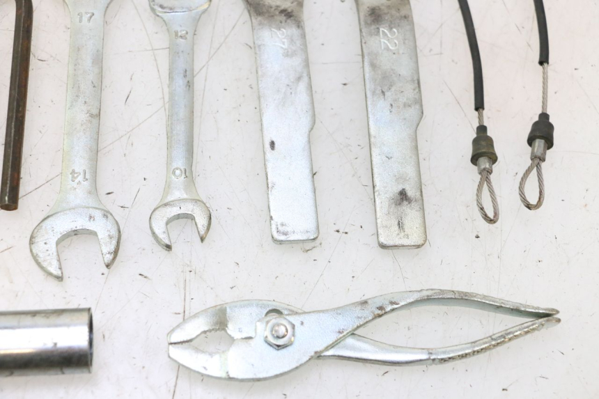 photo de TOOL KIT KAWASAKI ER-6 ER6 N 650 (2005 - 2009) - Product overview