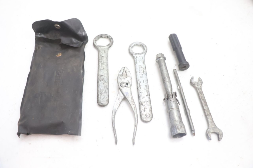 photo de TOOL KIT KAWASAKI GPX F ZX750F 750 (1986 - 1990) - Main view