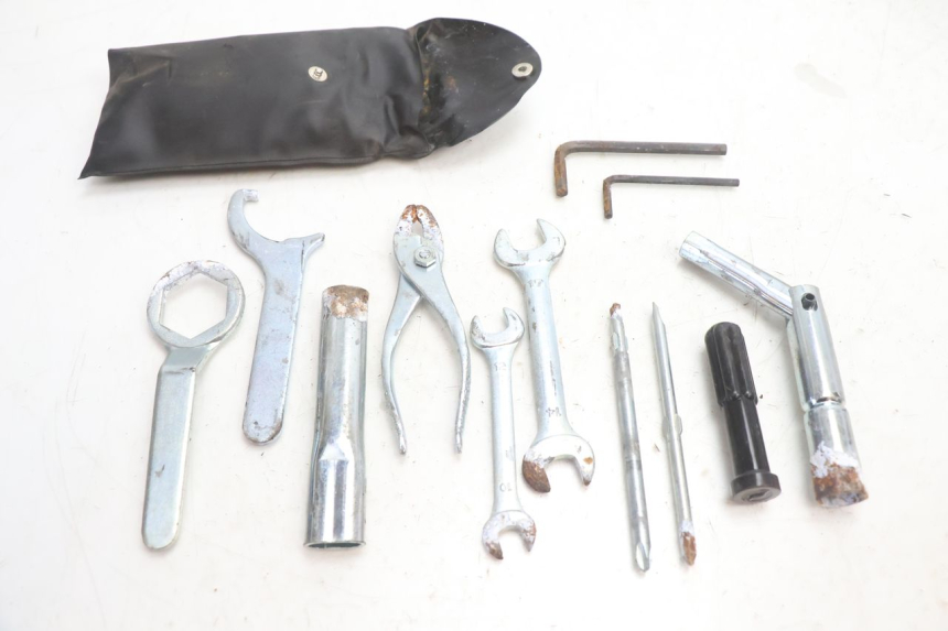 photo de TOOL KIT SUZUKI GSR 600 (2005 - 2012) - Main view