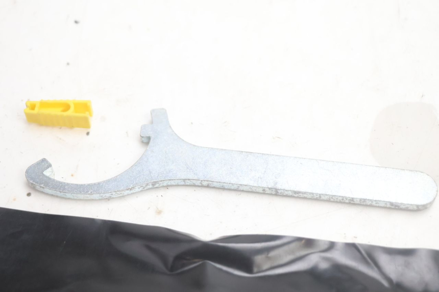 photo de TOOL KIT PIAGGIO MP3 HPE 530 (2022 - 2026) - Zoom on usage condition