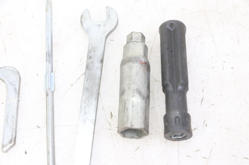 photo de TOOL KIT PIAGGIO MP3 LT 300 (2010 - 2016) - Component detail
