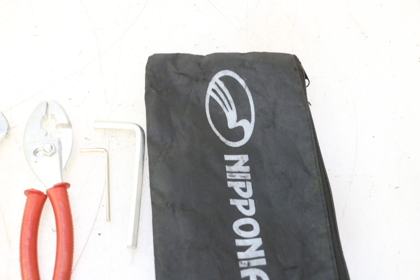 photo de TOOL KIT KYMCO LIKE 4T 50 (2019 - 2025) - Fixing points details