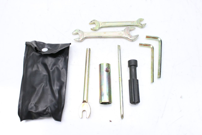 photo de TOOL KIT KEEWAY OUTLOOK 125 (2007 - 2013) - Main view