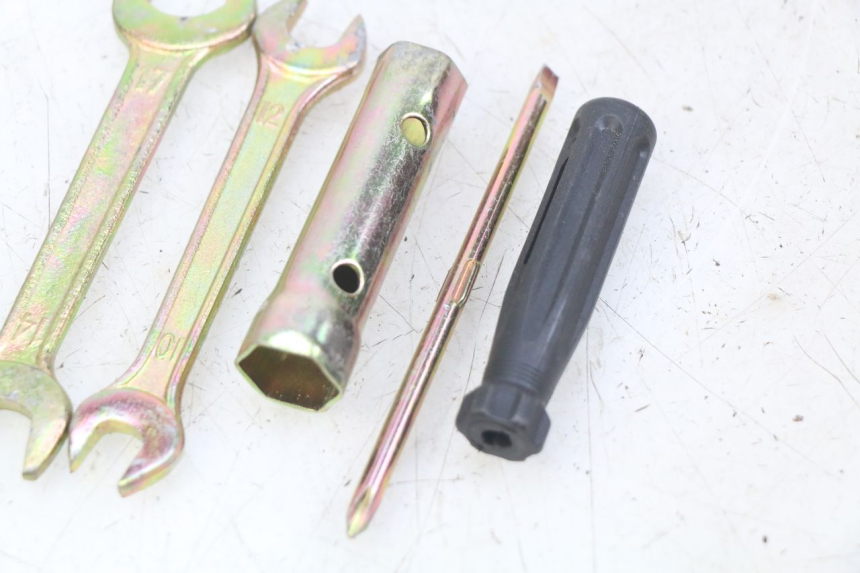 photo de TOOL KIT YAMASAKI RAPTOR 50 (2013 - 2018) - Component detail