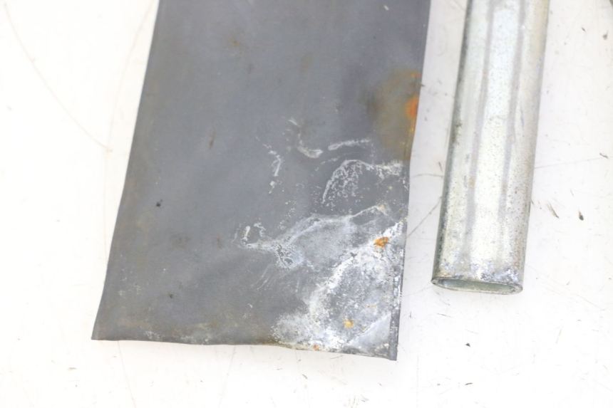 photo de TOOL KIT HONDA SCV LEAD 100 (2003 - 2007) - Fixing points details