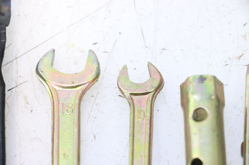 photo de TOOL KIT MASH SEVENTY FIVE 125 (2013 - 2021) - Markings and original references