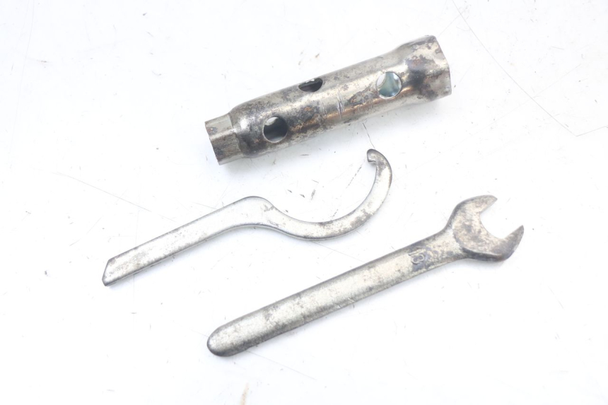 photo de TOOL KIT APRILIA SR MOTARD 50 (2012 - 2018) - Alternative perspective