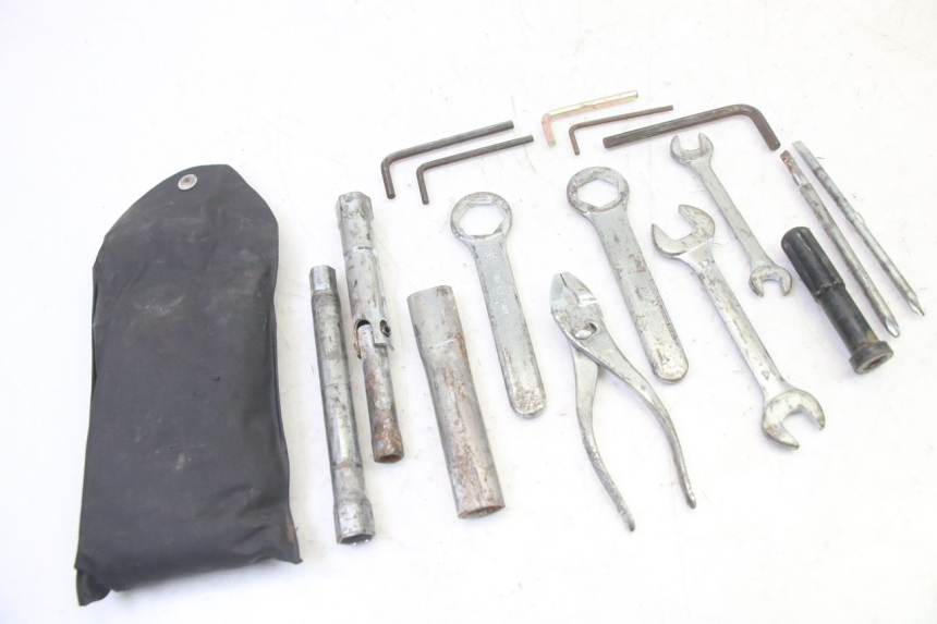photo de TOOL KIT SUZUKI SV S 650 (2003 - 2009) - Component detail