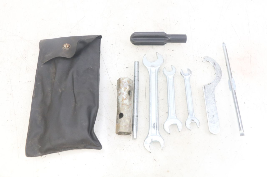 photo de TOOL KIT YAMAHA XMAX X-MAX 125 (2006 - 2009) - Main view