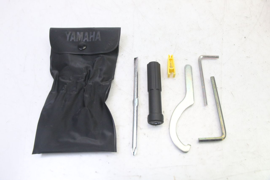 photo de TOOL KIT YAMAHA XMAX X-MAX 125 (2021 - 2025) - Main view