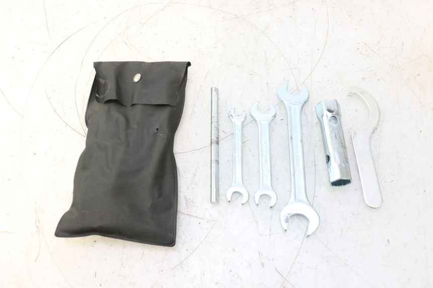 photo de TOOL KIT YAMAHA XMAX X-MAX 125 (2006 - 2009) - Main view