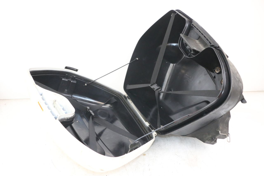 photo de RIGHT SUITCASE MOTO GUZZI NORGE 8V GT 1200 (2011 - 2016) - Alternative angle