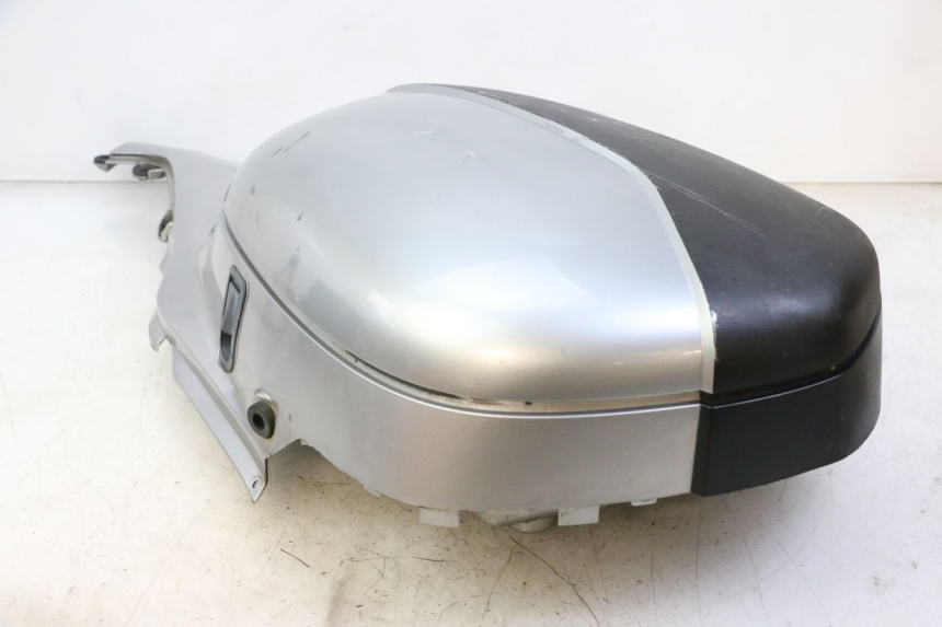photo de RIGHT SUITCASE HONDA NTV DEAUVILLE 650 (2001 - 2006) - Supplementary product photo