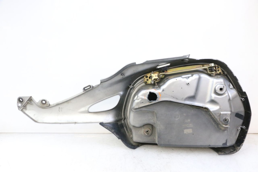 photo de RIGHT SUITCASE HONDA NTV DEAUVILLE 650 (2001 - 2006) - Markings and original references