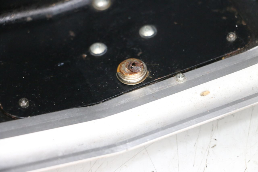 photo de LEFT SUITCASE KAWASAKI GTR 1000 (1994 - 2004) - Alternative perspective