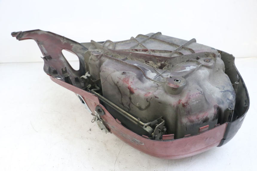 photo de LEFT PANNIER HONDA NTV DEAUVILLE 650 (1998 - 2001) - High-resolution close-up