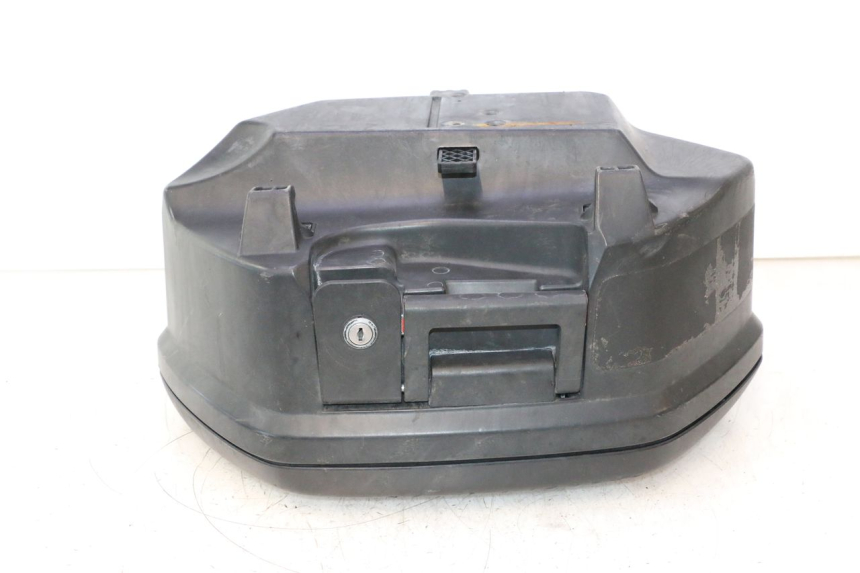 photo de LEFT SUITCASE YAMAHA TDM ABS 900 (2002 - 2014) - Markings and original references