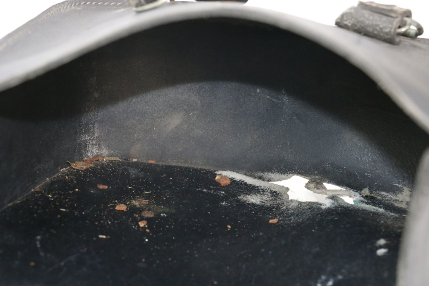 photo de SUITCASE SUZUKI GZ MARAUDER 125 (1998 - 2004) - Alternative perspective