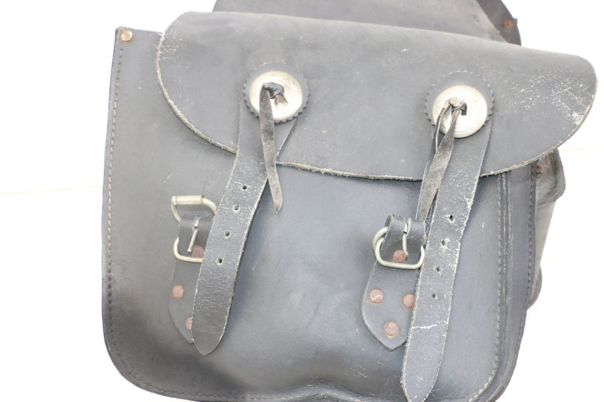 photo de SUITCASE SUZUKI GZ MARAUDER 125 (1998 - 2004) - Surface and material condition