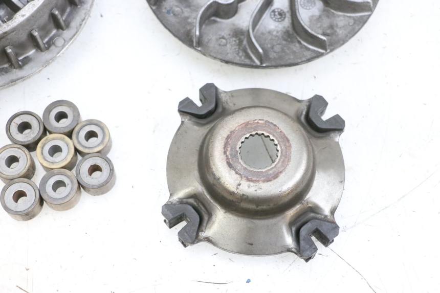 photo de VARIATOR ADIVA AD3 300 (2014 - 2020) - Surface and material condition