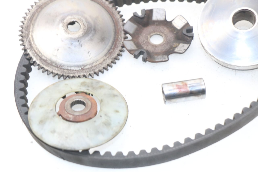 photo de VARIATOR KYMCO AGILITY CITY 2T 50 (2008 - 2016) - Alternative perspective