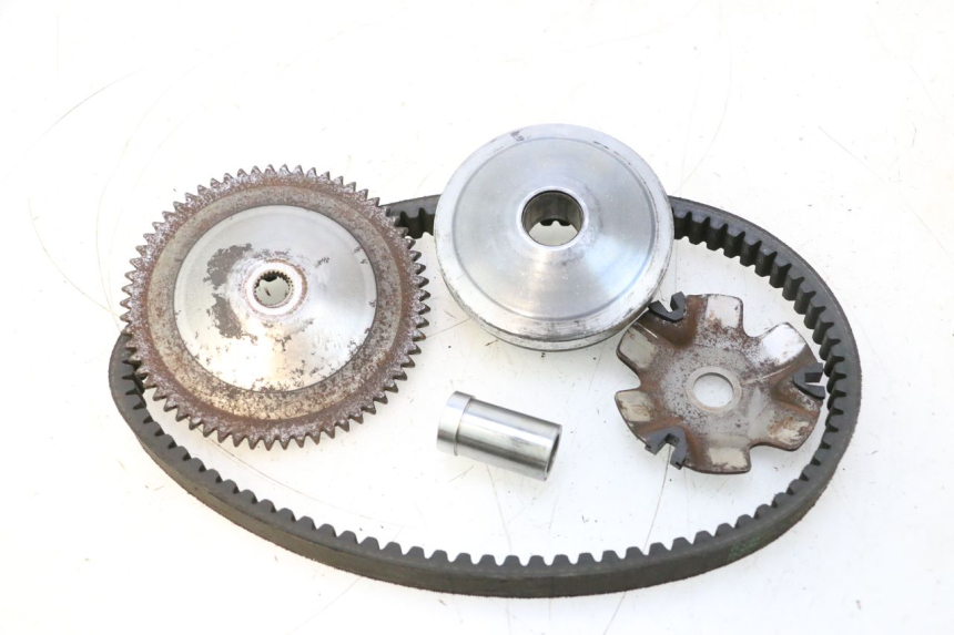 photo de VARIATOR KYMCO AGILITY PREMIUM 50 (2007 - 2010) - Fixing points details