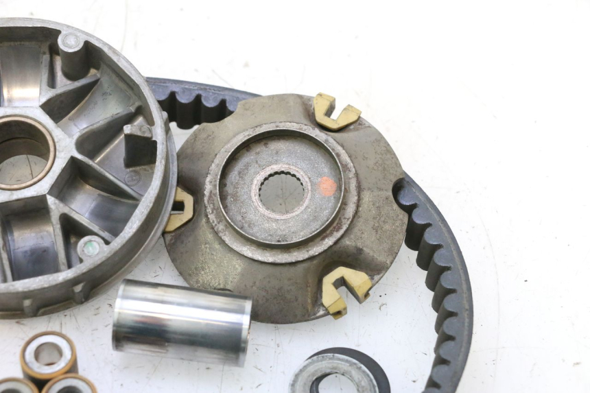 photo de VARIATOR APRILIA ATLANTIC S 125 (2010 - 2013) - Alternative perspective