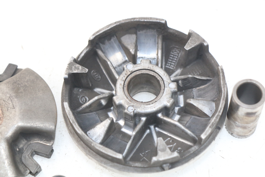 photo de VARIATOR MBK BOOSTER SPIRIT NAKED 50 (2004 - 2017) - Zoom on usage condition