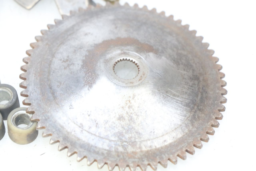 photo de VARIATOR BAOTIAN BT 50 QT-12 50 (2007 - 2009) - Fixing points details