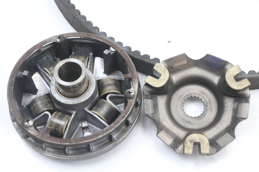 photo de VARIATOR SUZUKI BURGMAN 125 (2007 - 2014) - Alternative perspective