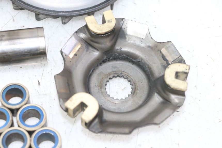 photo de VARIATOR SUZUKI BURGMAN 125 (2007 - 2014) - Technical close-up