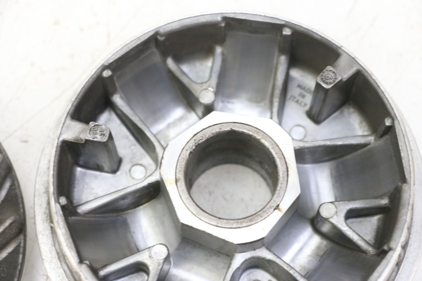 photo de VARIATOR SUZUKI BURGMAN 125 (2007 - 2014) - High-resolution close-up