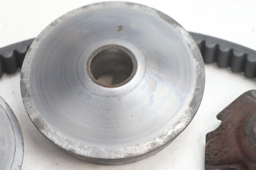 photo de VARIATOR YAMAHA BW'S BWS 125 (2010 - 2013) - Fixing points details