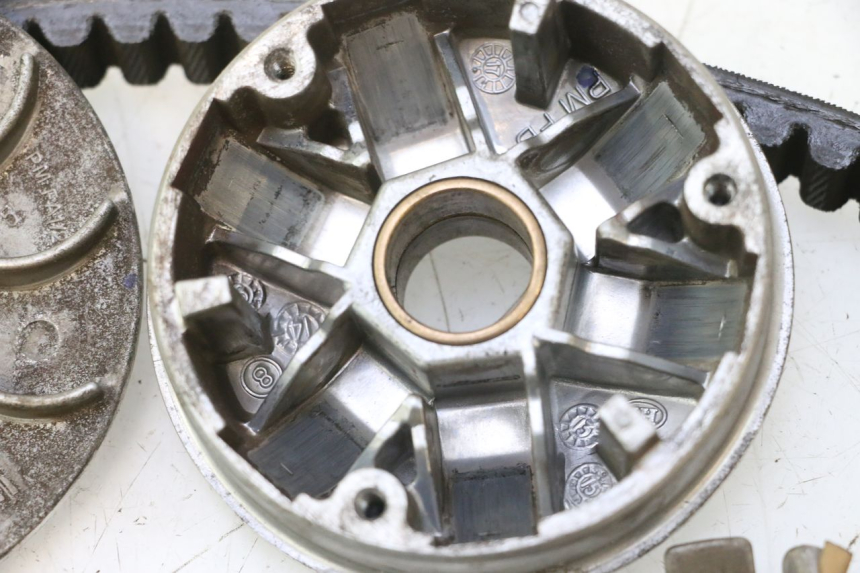photo de VARIATOR PEUGEOT CITYSTAR 2T 50 (2018 - 2021) - Checked used part