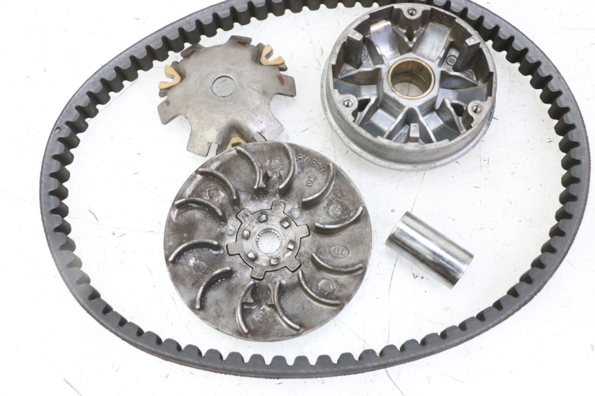 photo de VARIATOR PEUGEOT CITYSTAR 50 (2013 - 2017) - Fixing points details