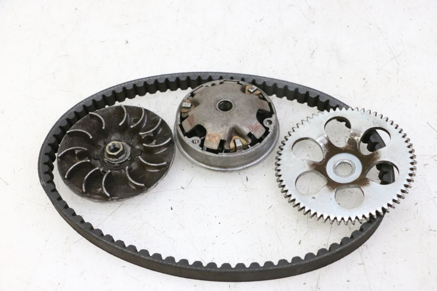 photo de VARIATOR PEUGEOT CITYSTAR 50 (2013 - 2017) - Technical close-up