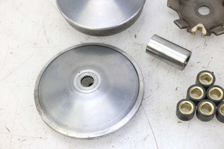 photo de VARIATOR PEUGEOT CITYSTAR 50 (2013 - 2017) - Alternative perspective