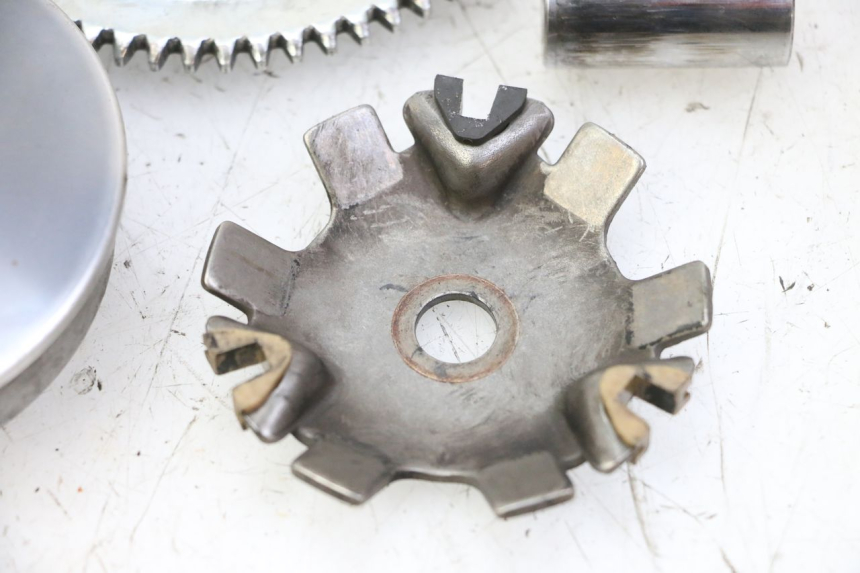 photo de VARIATOR PEUGEOT ELYSTAR 50 (2002 - 2014) - Technical close-up