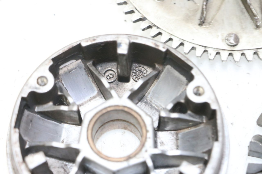 photo de VARIATOR PEUGEOT ELYSTAR 50 (2002 - 2014) - Surface and material condition