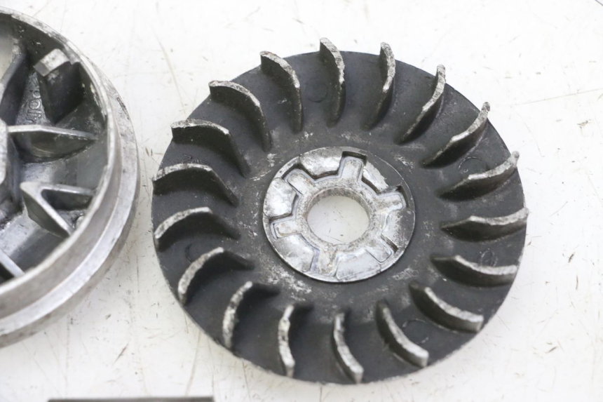 photo de VARIATOR KEEWAY F-ACT FACT 50 (2006 - 2011) - High-resolution close-up