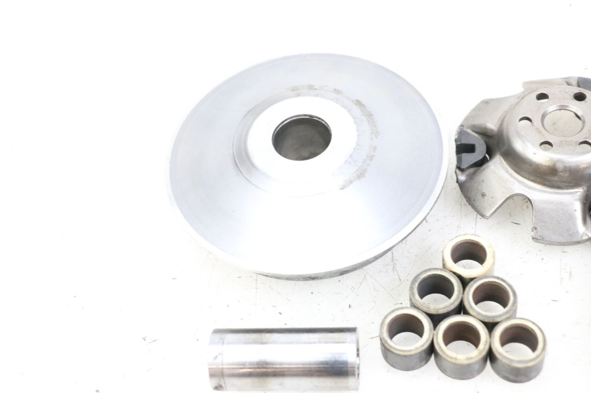 photo de VARIATOR HONDA FES PANTHEON 2T 125 (1998 - 2002) - Alternative perspective