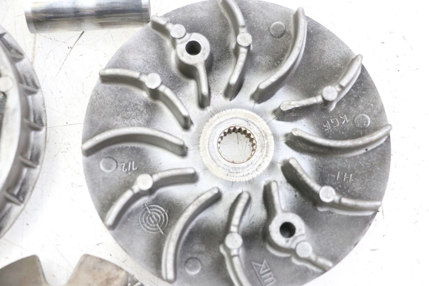 photo de VARIATOR HONDA FES S-WING SWING ABS 125 (2007 - 2015) - Surface and material condition