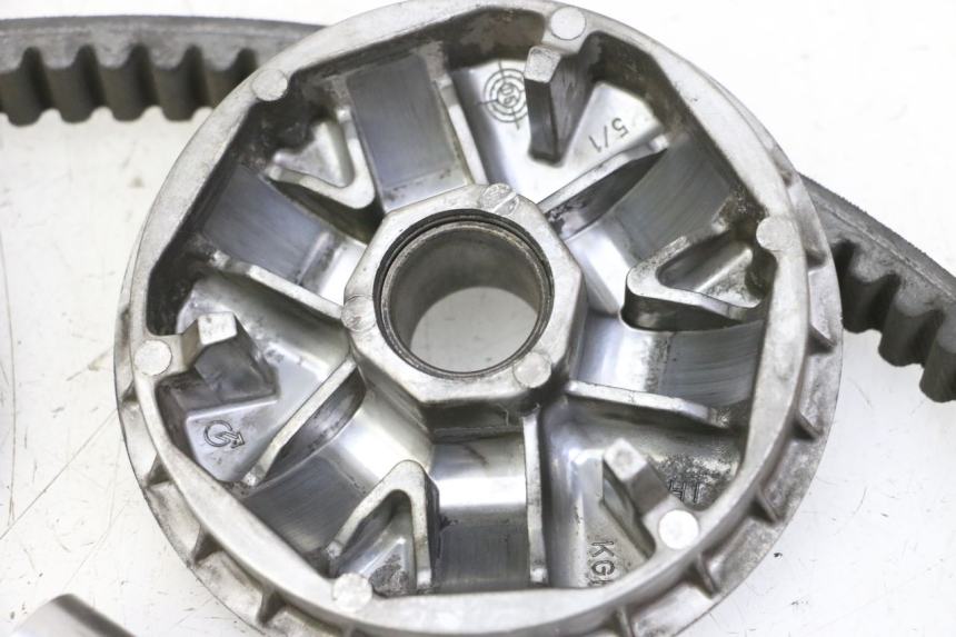 photo de VARIATOR HONDA FES S-WING SWING ABS 125 (2007 - 2015) - Additional view of the item