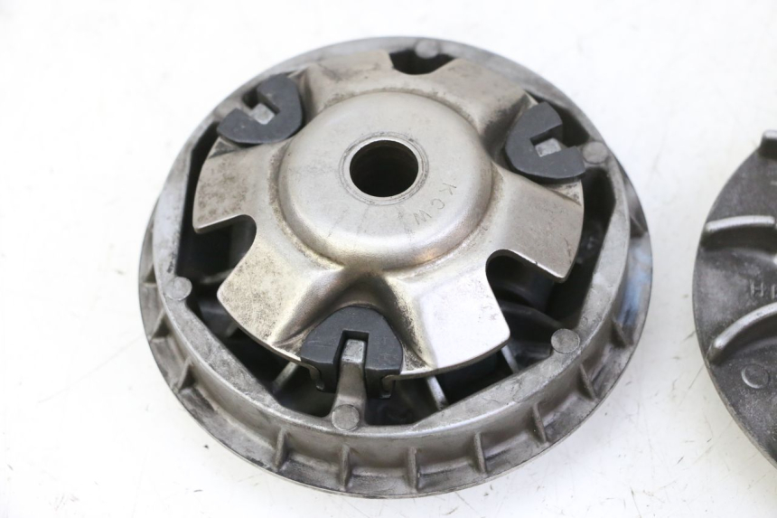 photo de VARIATOR HONDA FES S-WING SWING ABS 125 (2007 - 2015) - Zoom on usage condition