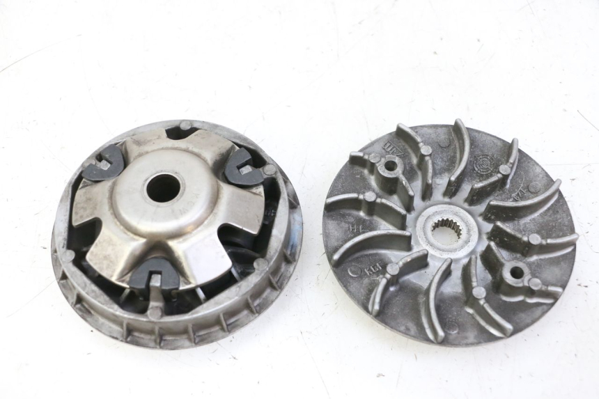 photo de VARIATOR HONDA FES S-WING SWING ABS 125 (2007 - 2015) - Alternative perspective