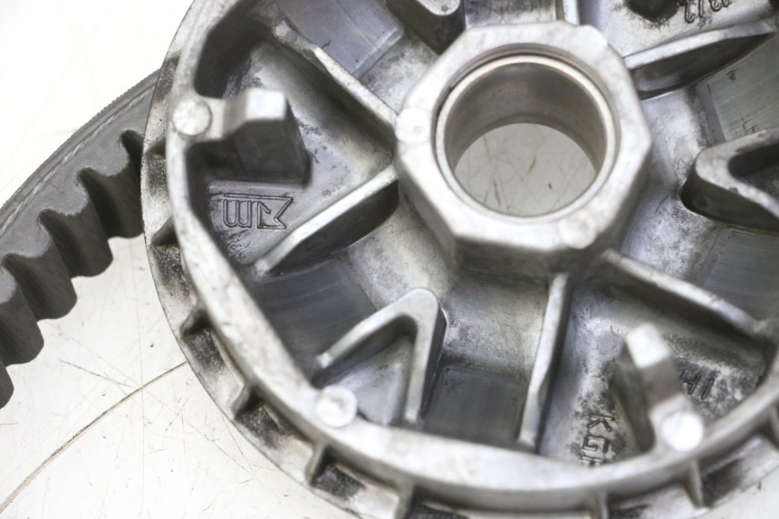 photo de VARIATOR HONDA FES S-WING SWING ABS 125 (2007 - 2015) - High-resolution close-up