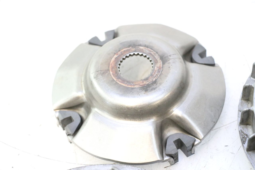 photo de VARIATOR HONDA FJS SILVER WING SILVERWING 400 (2005 - 2008) - Focus on structure